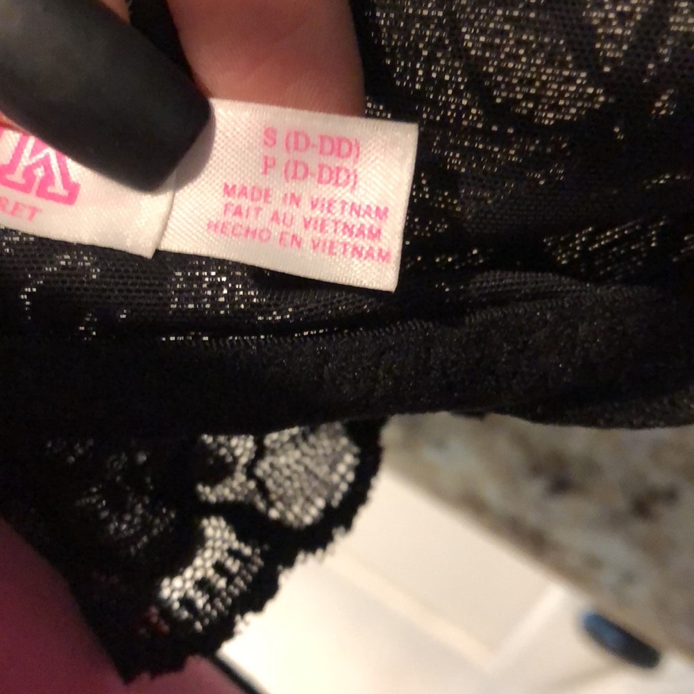 Victoria’s Secret padded bralette - Picture 2 of 3
